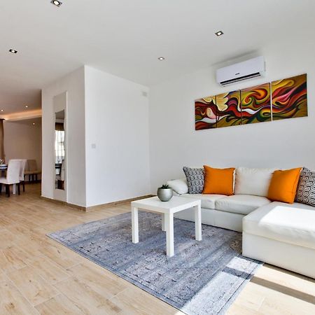 Apartmán Sliema Duplex Penthouse With Sea Views & Private Terrace By Shortletsmalta Exteriér fotografie