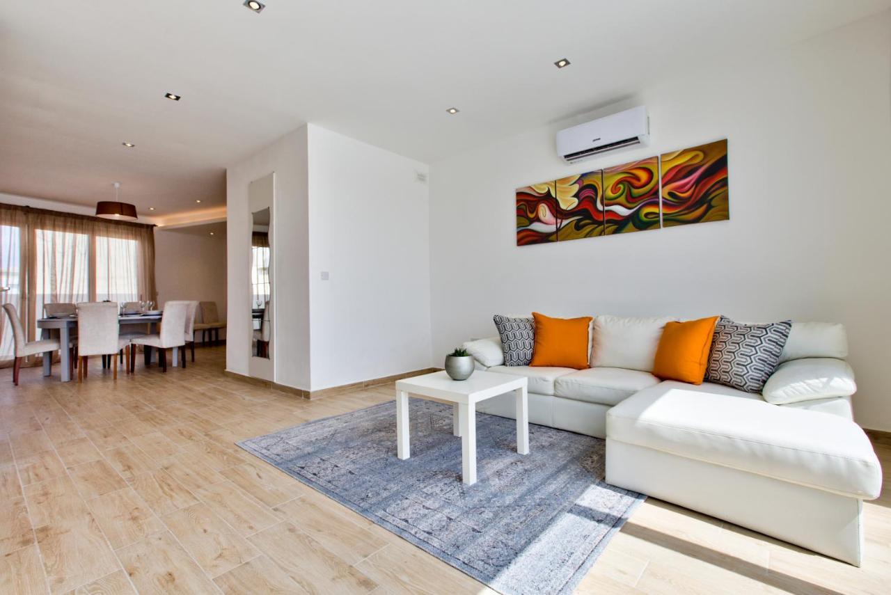 Apartmán Sliema Duplex Penthouse With Sea Views & Private Terrace By Shortletsmalta Exteriér fotografie