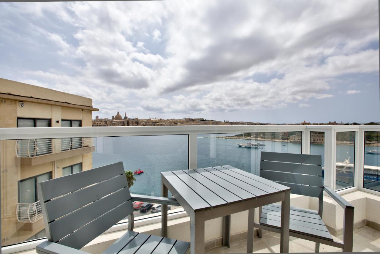 Apartmán Sliema Duplex Penthouse With Sea Views & Private Terrace By Shortletsmalta Exteriér fotografie